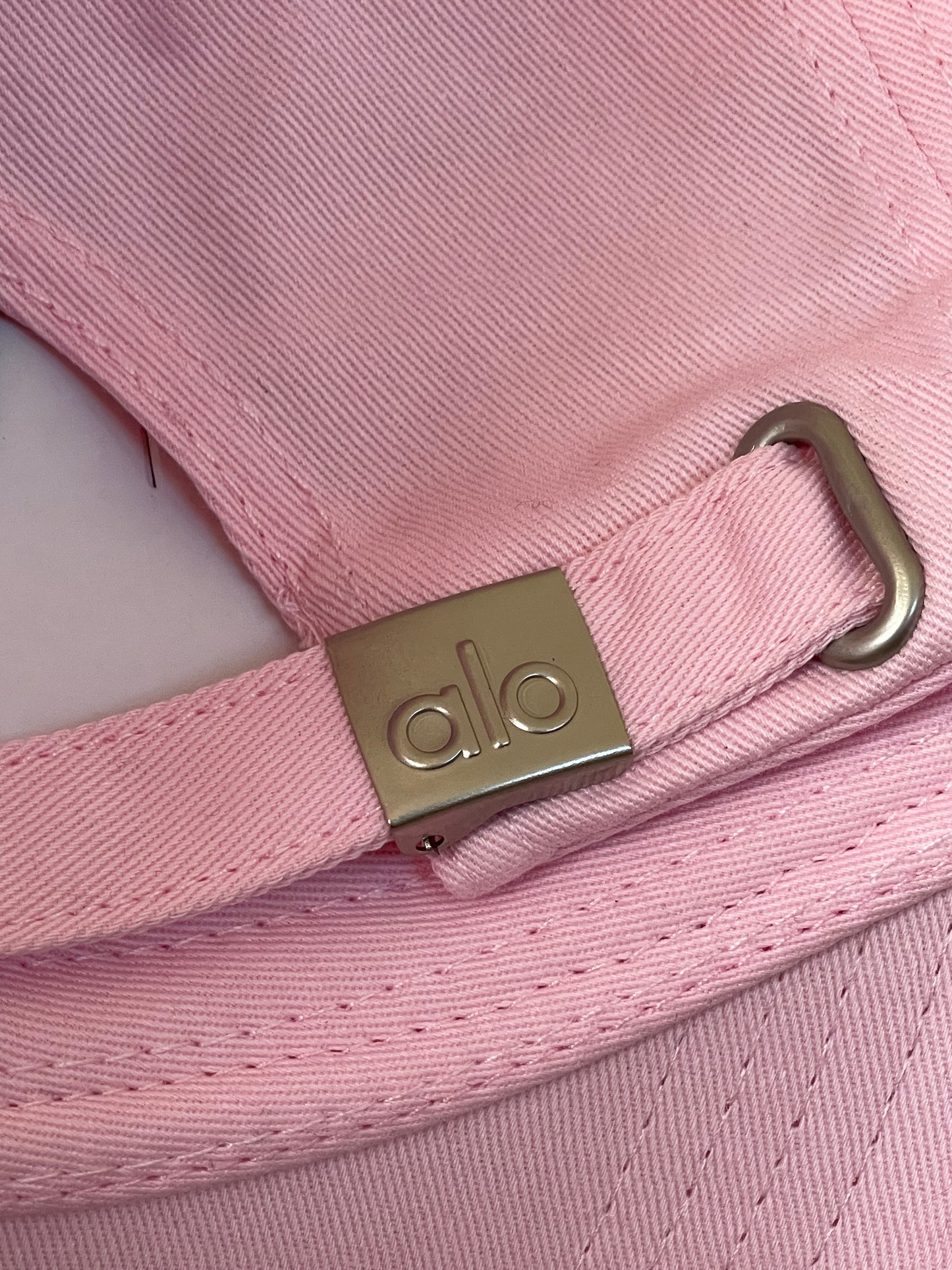 Casquette Alo Yoga Rose Réglable Strapback