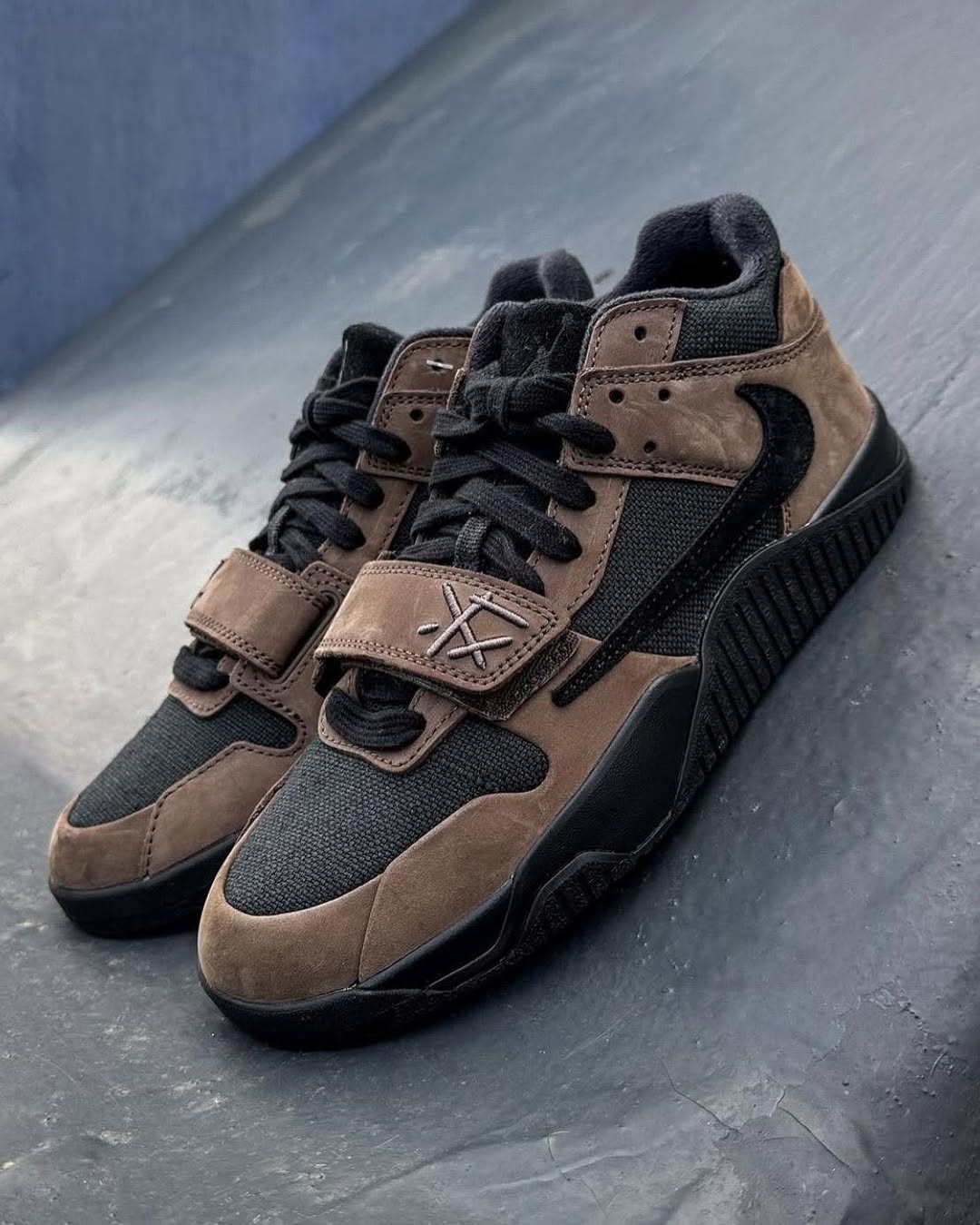 Travis Scott x Jordan Jumpman Jack TR “Dark Mocha”