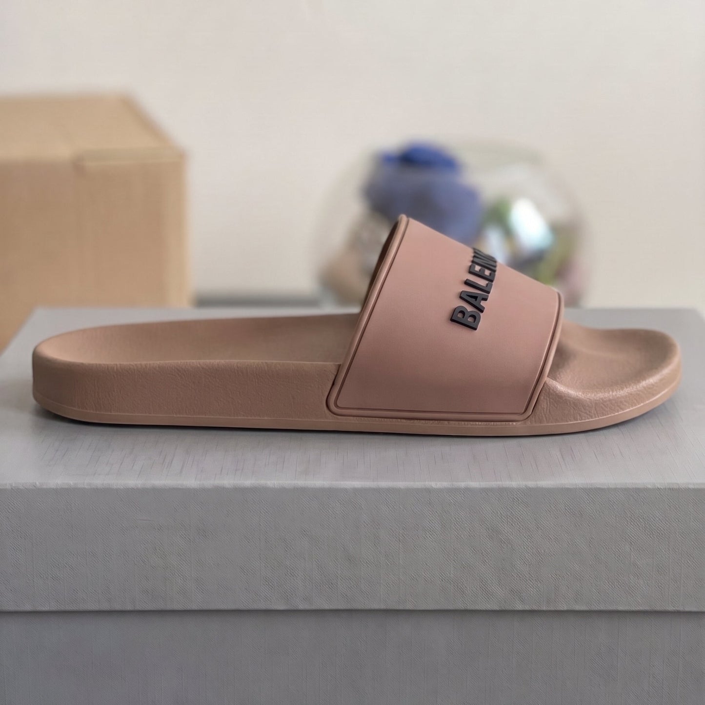 Balenciaga pool slides Brown