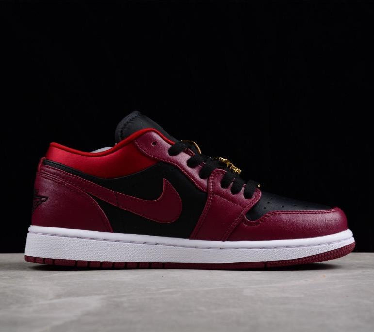 Nike Air Jordan 1 Low Dark Beetroot Black