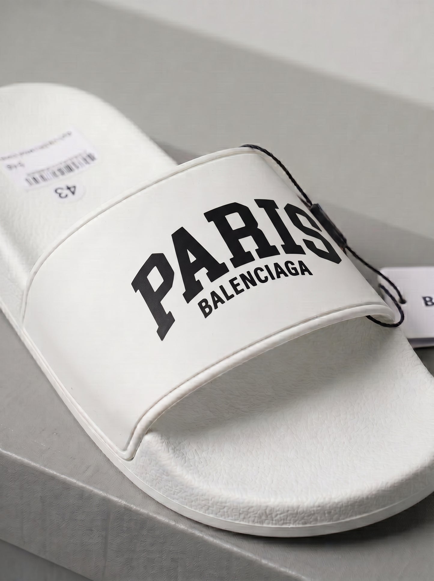 Balenciaga pool slides Paris Blanc