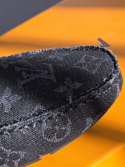 Louis Vuitton Driver Moccasins Noir