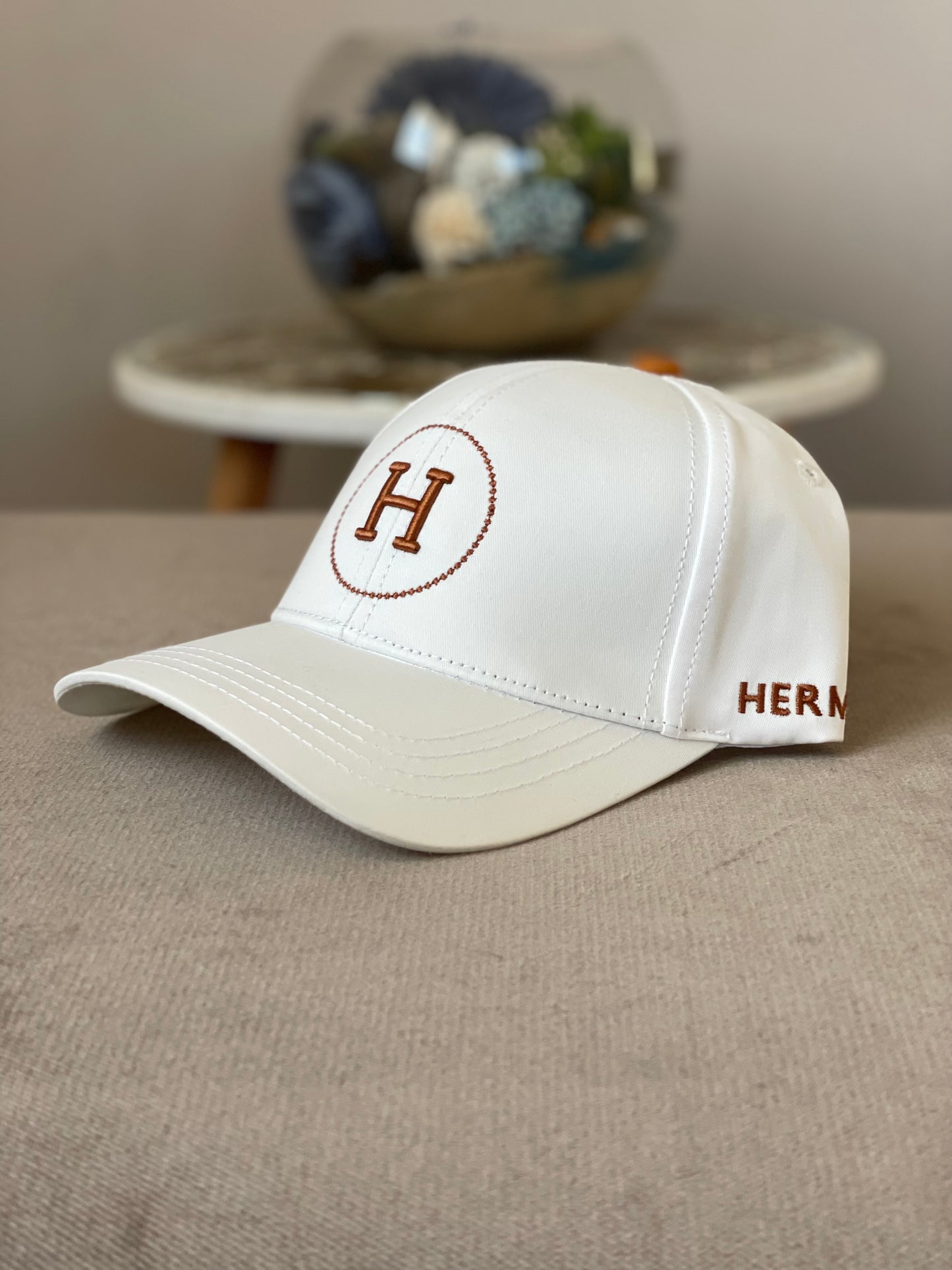 Casquette Hermes Blanc Logo Orange Réglable Strapback