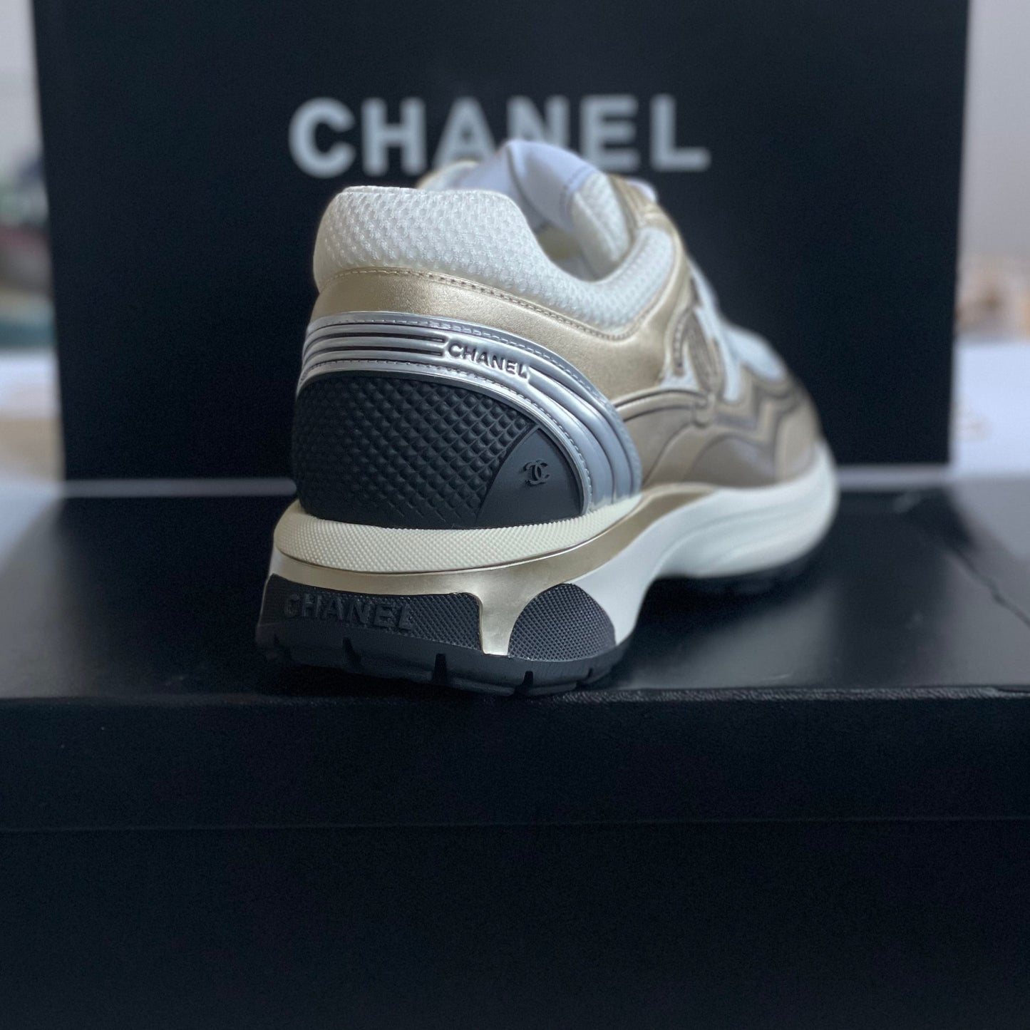 Chanel CC Logo White Gold