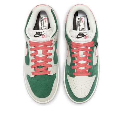 Nike Dunk Low SE 'All Petals United'