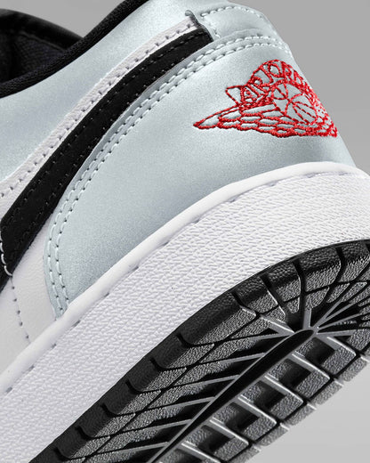 Air Jordan 1 Low SE Panda Toe