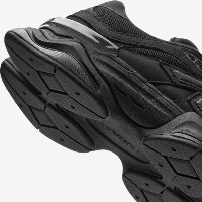 New Balance 9060 Black Cat