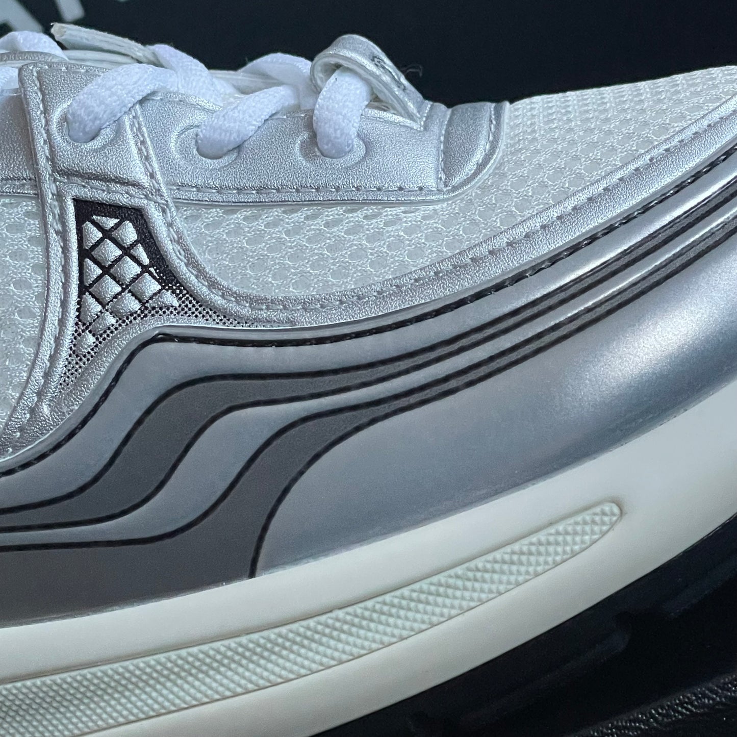 Chanel CC Logo White Silver