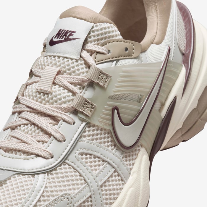 Nike V2K Run Beige Marron