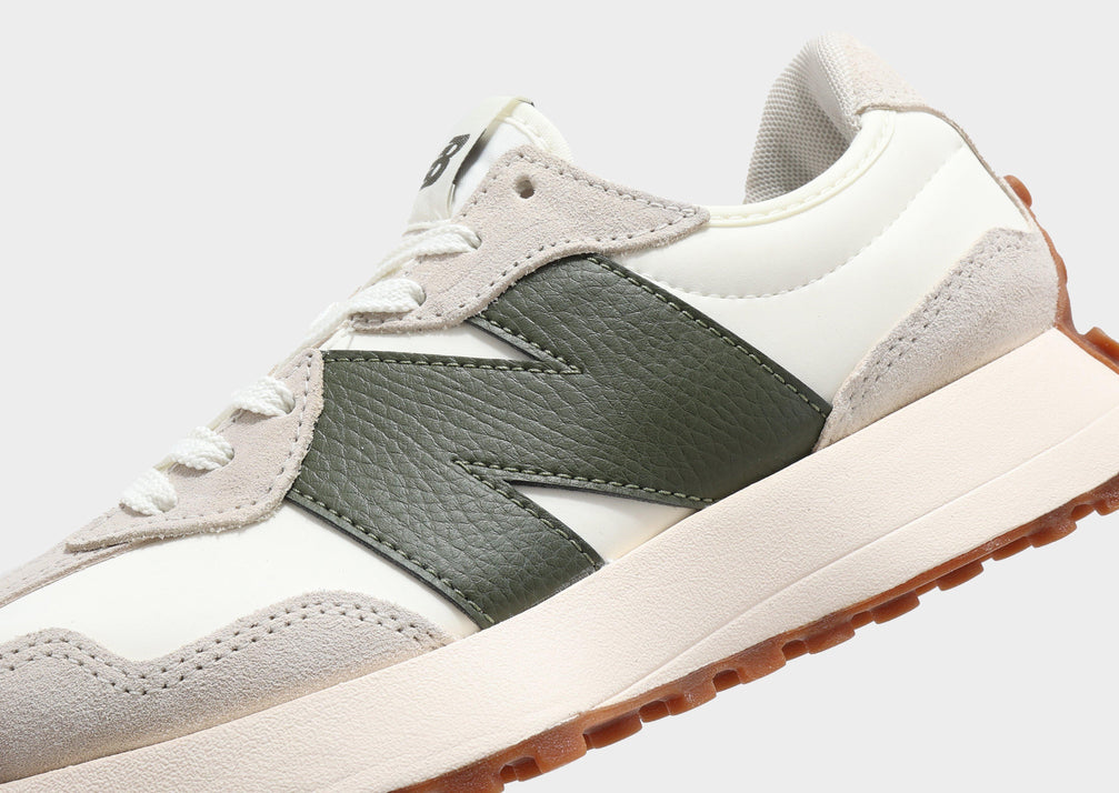 New Balance 327 'Moonbeam Leaf Green'