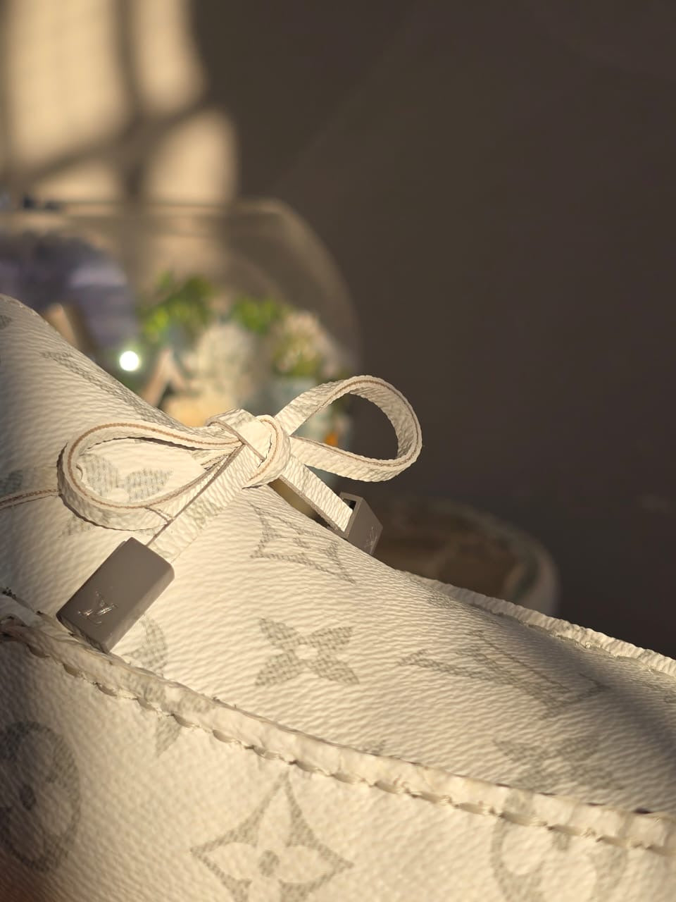 Louis Vuitton Driver Moccasins Blanc