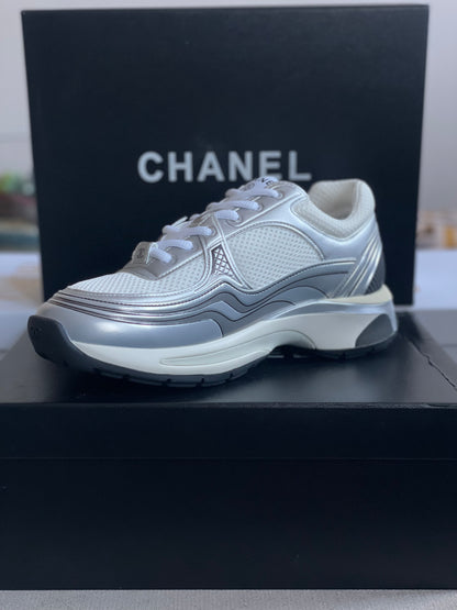 Chanel CC Logo White Silver