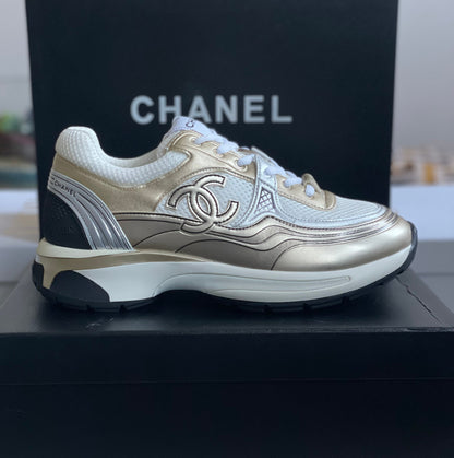 Chanel CC Logo White Gold