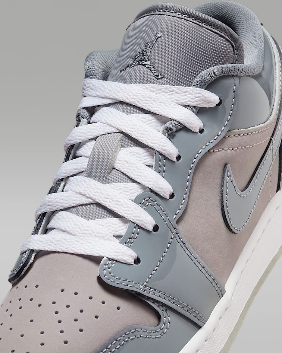 Air Jordan 1 Low SE ‘Medium Grey’