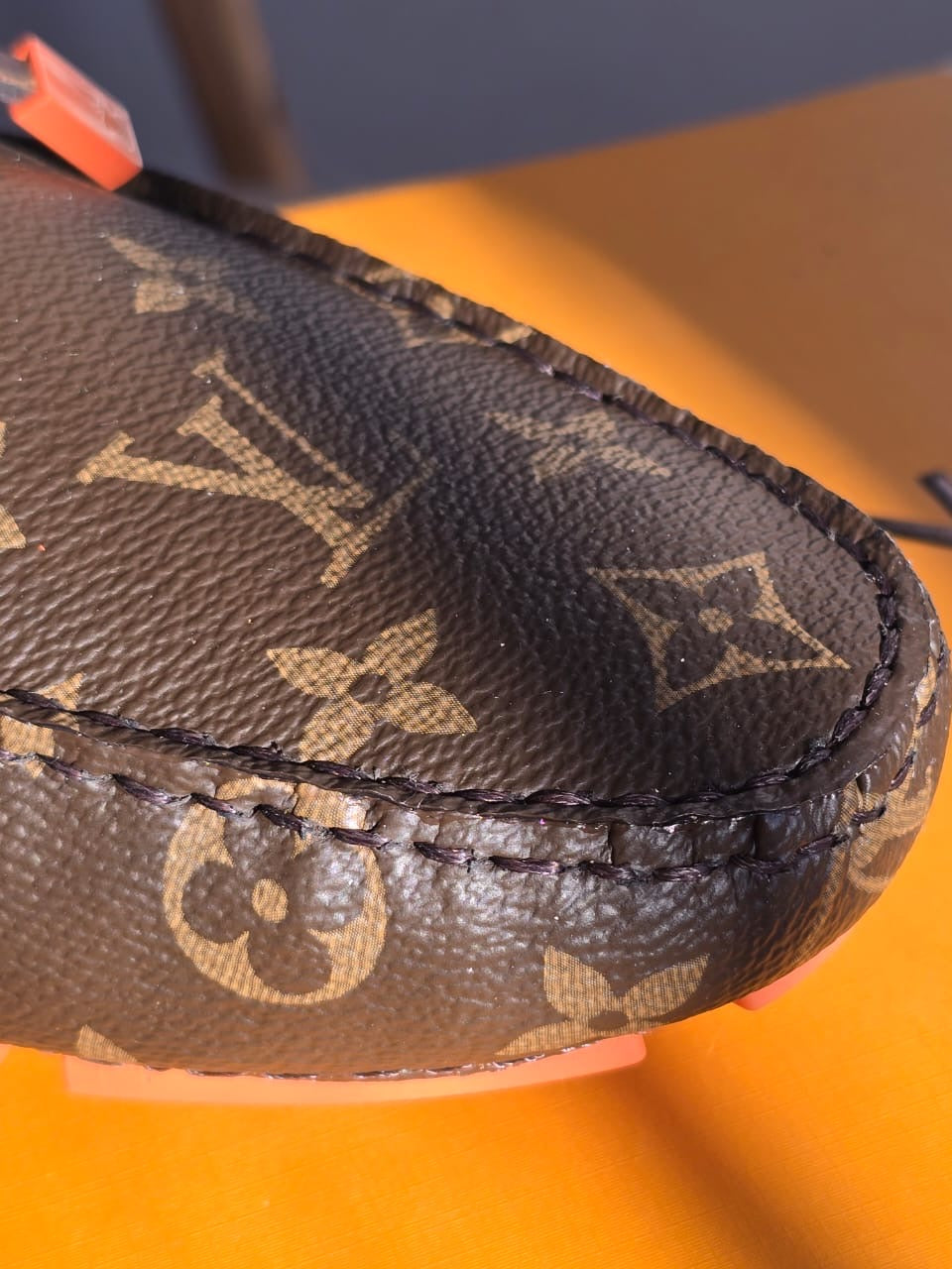 Louis Vuitton Driver Moccasins Marron/Orange