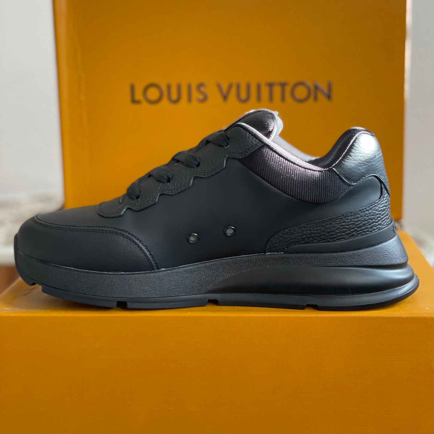 Louis Vuitton LV Classic Sneaker Noir