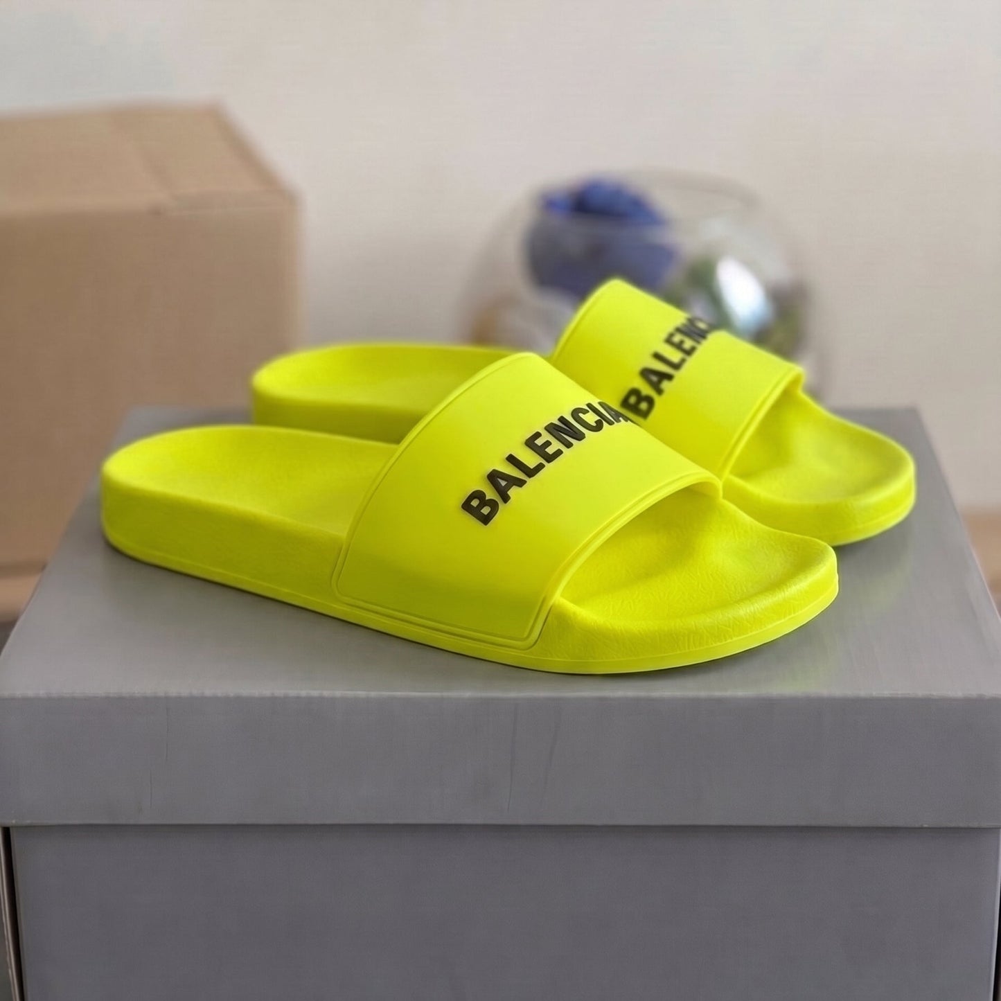 Balenciaga pool slides Jaune Neon