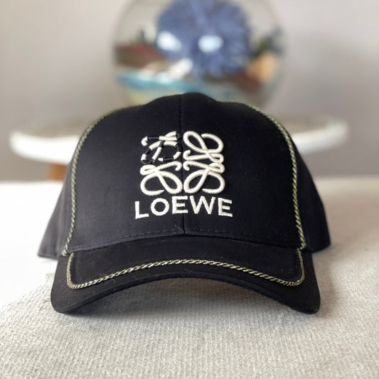 Casquette Loewe Noir Avec Contour et Logo Réglable Strapback