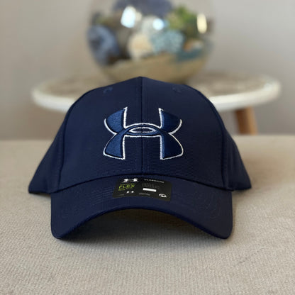 Casquette Under Armour Bleu Foncé Avec Logo Bleu Blanc Réglable Strapback
