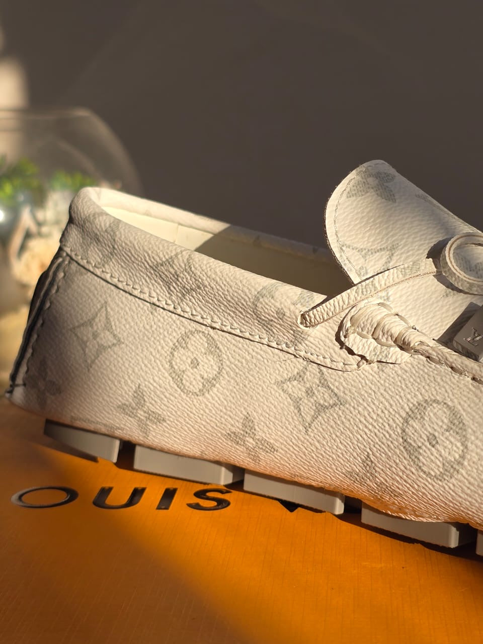 Louis Vuitton Driver Moccasins Blanc