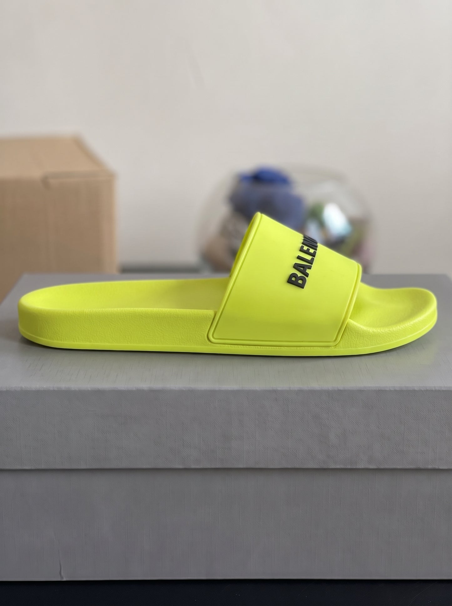 Balenciaga pool slides Jaune Neon