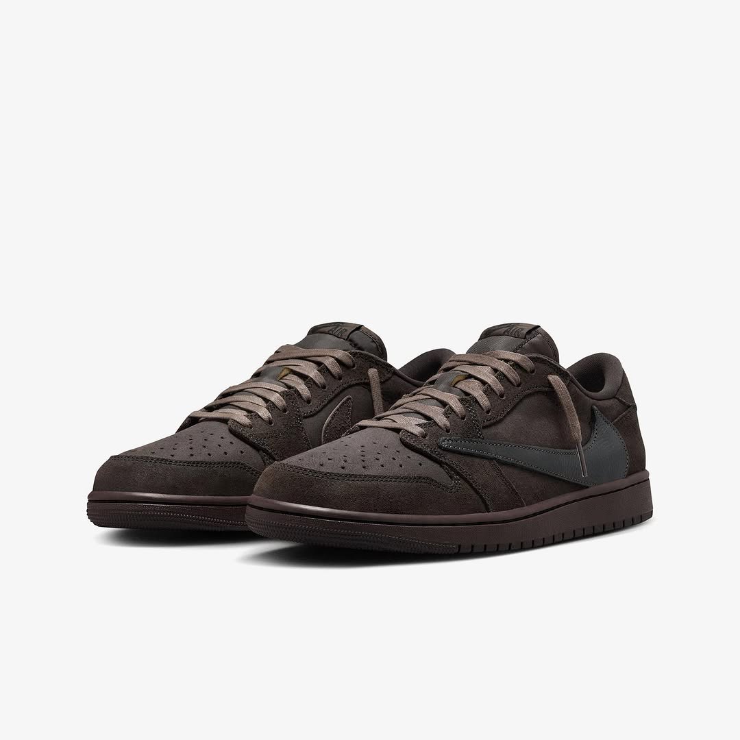 Air Jordan 1 Retro Low OG SP x Travis Scott 'Velvet Brown'
