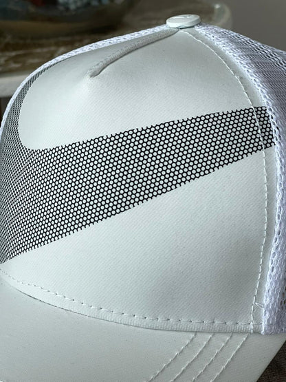 Casquette Nike Blanc Avec Logo Noir Réglable Snapback