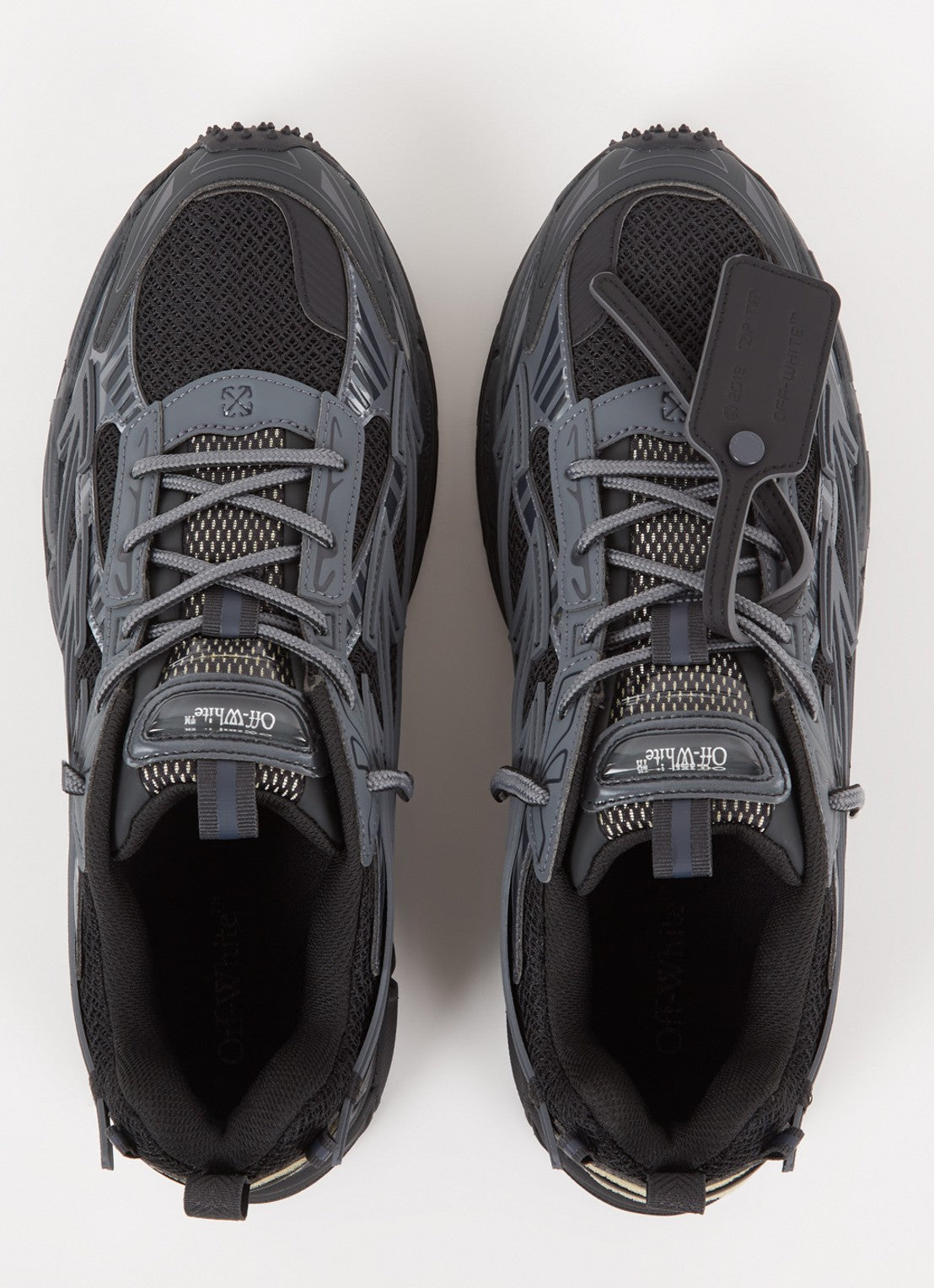 Off-White Ow Be Right Back Mesh Noir Gris