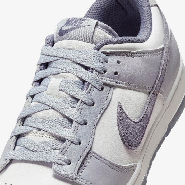 Nike Dunk Low "Light Carbon"