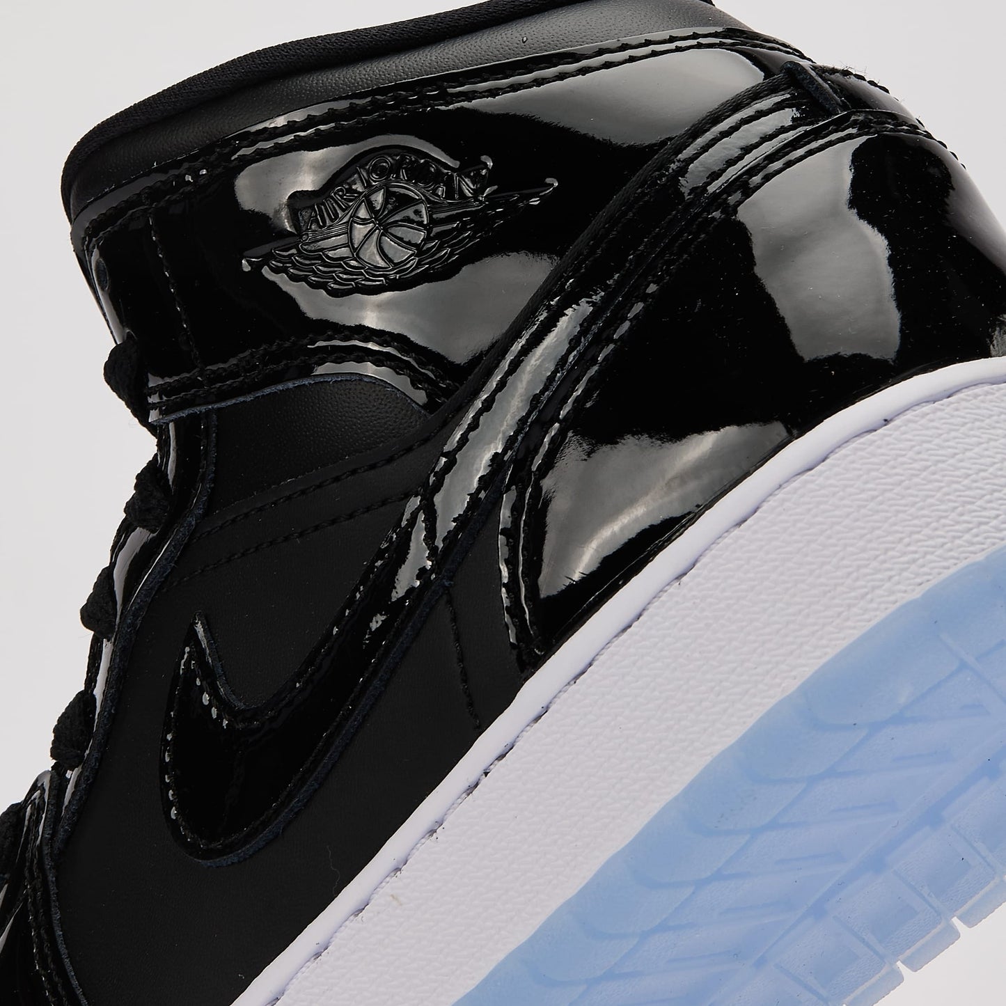 Air Jordan 1 Mid Se Space Jam