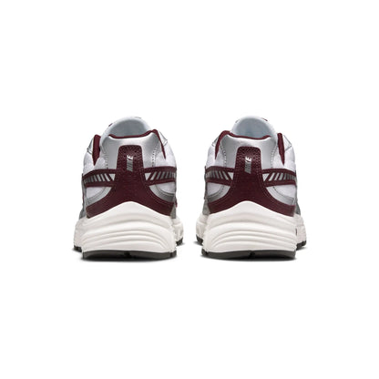 Nike Initiator 'White/Burgundy Crush'