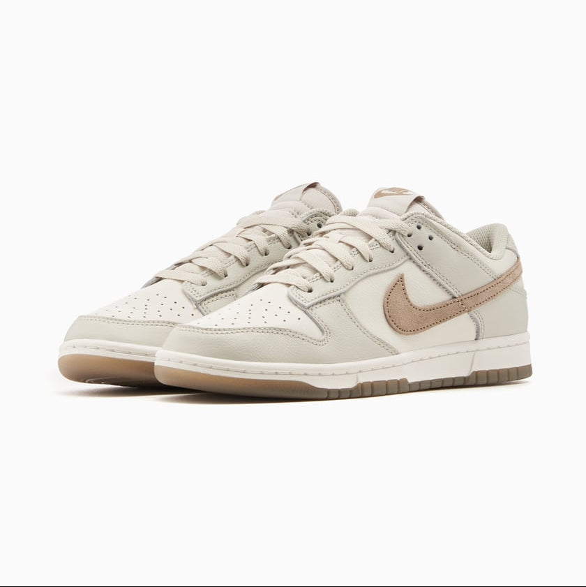 Nike Dunk Low Retro SE Premium